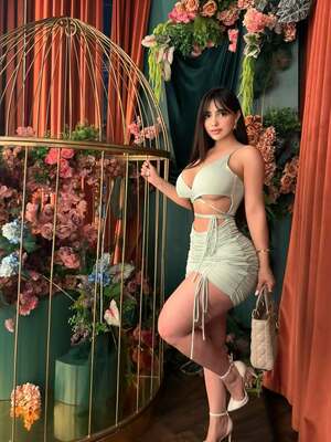 Analy Bazan nude 7