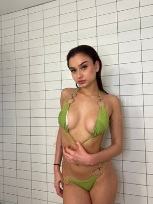 Andie Elle nude 4