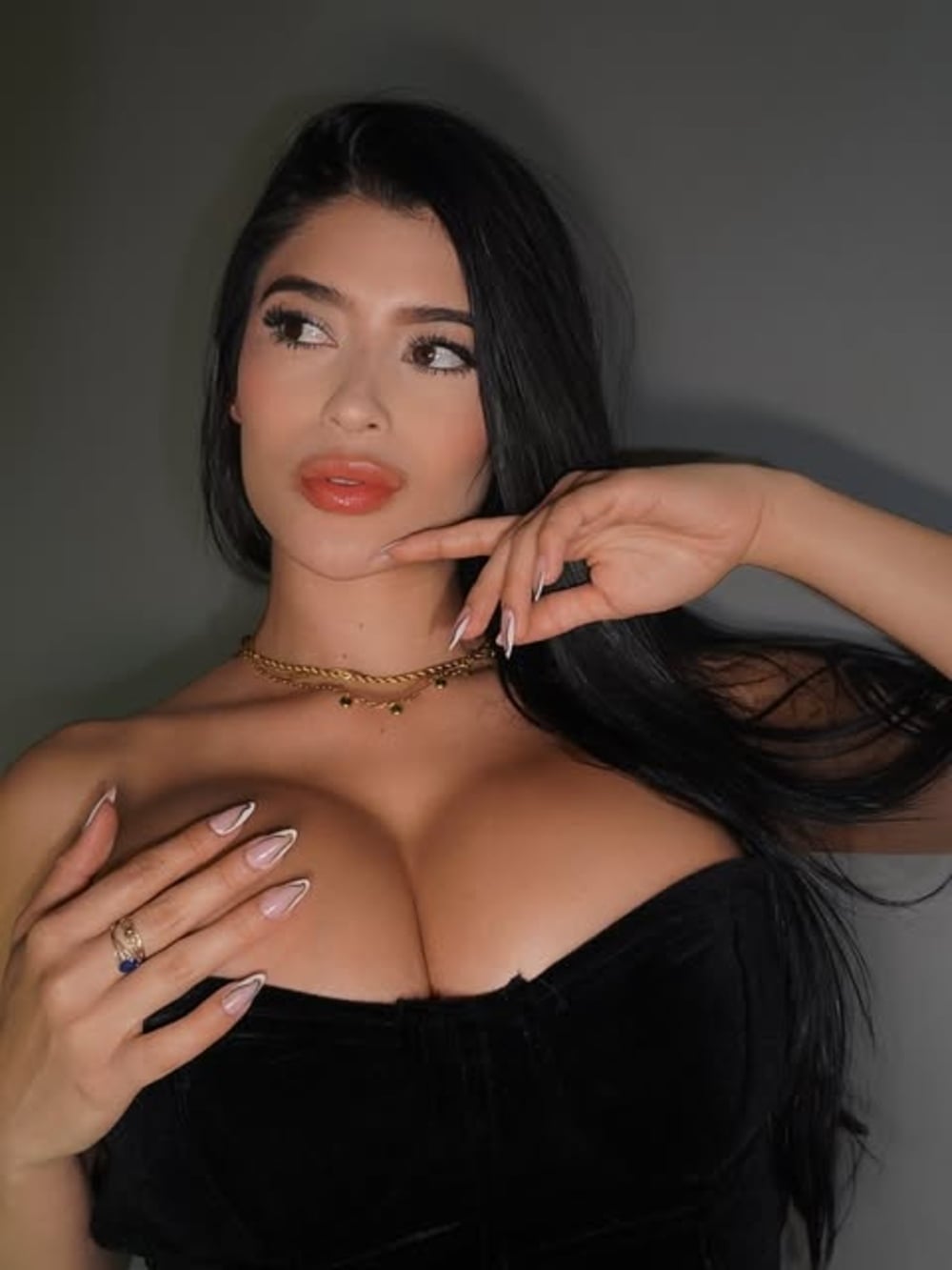Andrea Ortiz nude 9