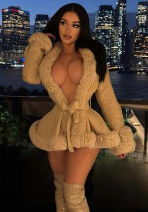 Andrea Urrutia nude 12