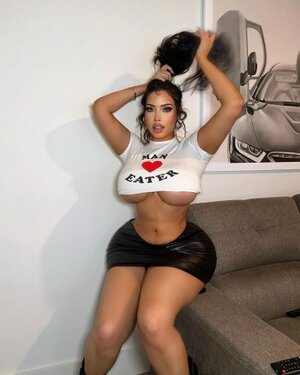 Anel Peralta nude 10