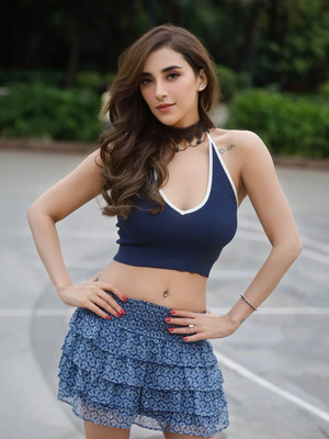 Angela Krislinzki nude 1