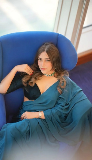 Angela Krislinzki nude 10