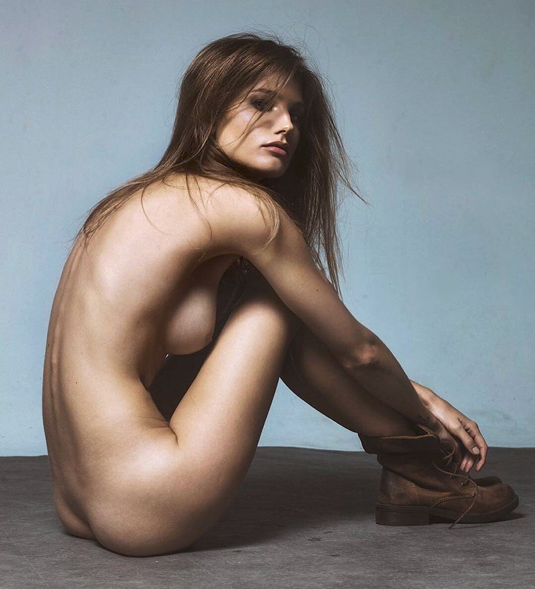 Angeline Suppiger nude 7