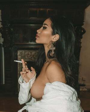 Angie Vu Ha nude 11