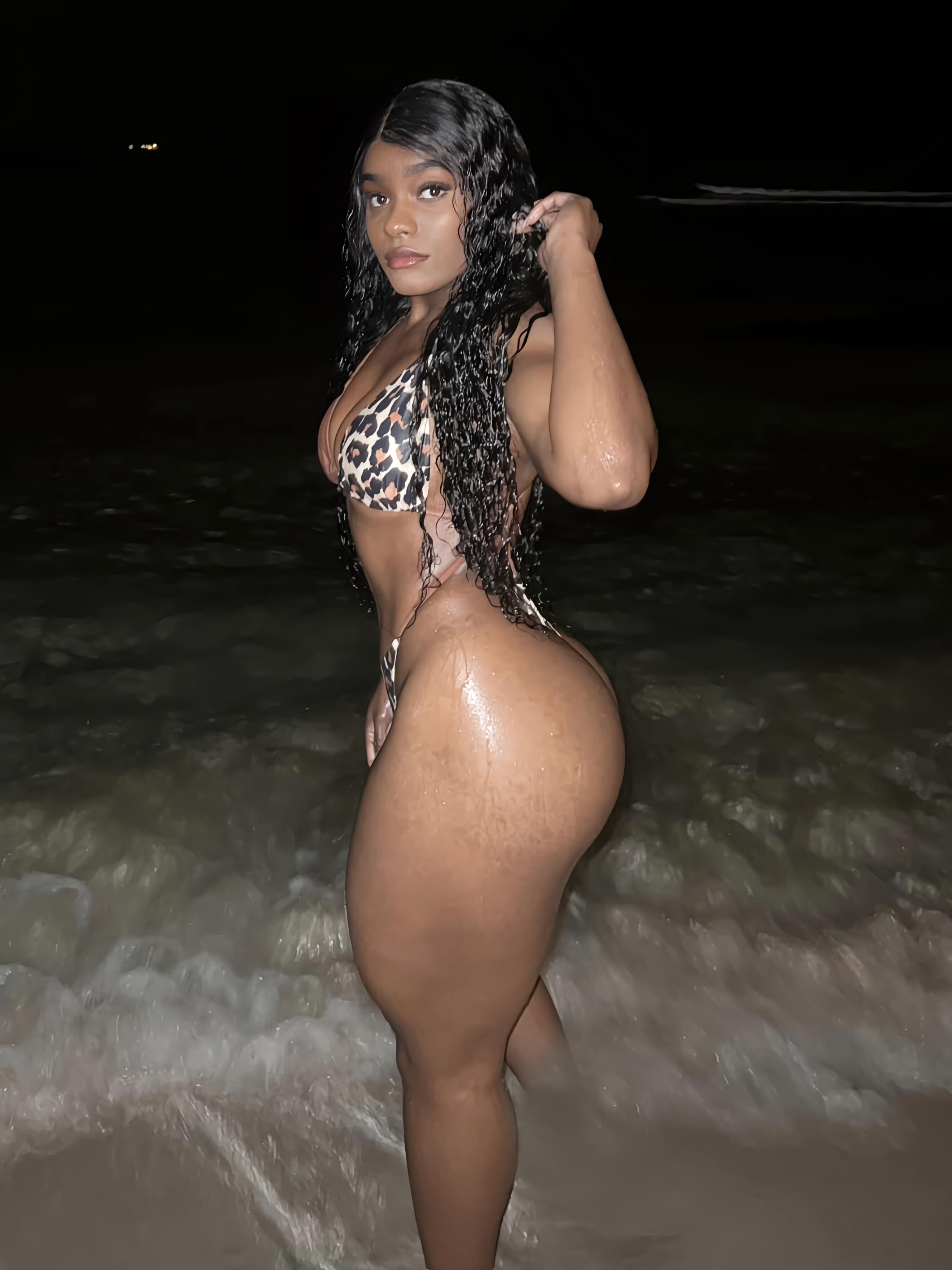 Ani Esther Corporan nude 7