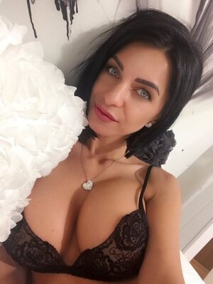 Anisyia nude 6