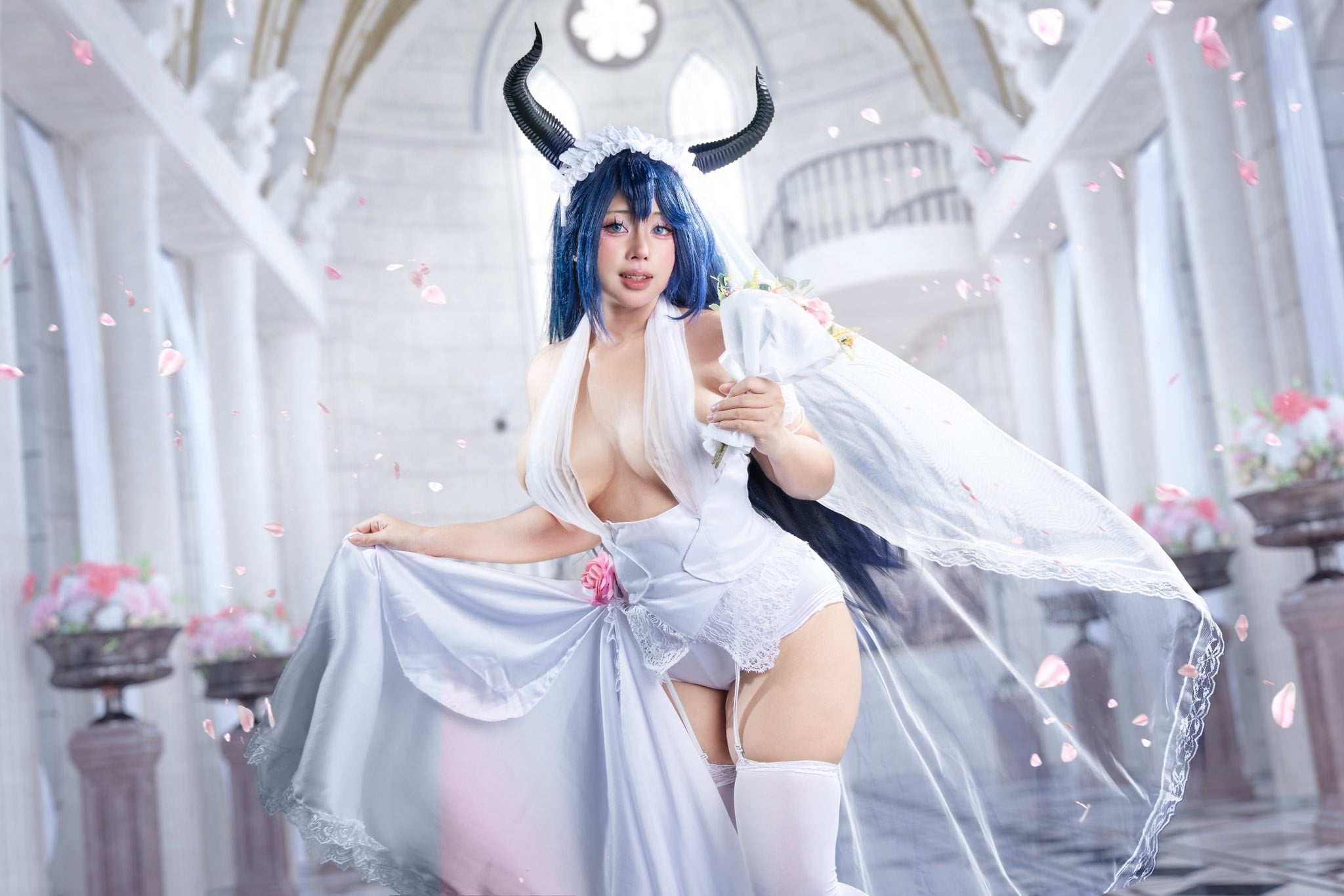 Anizu Chie nude 6