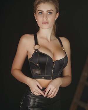 Ann-Kathrin Ru nude 8