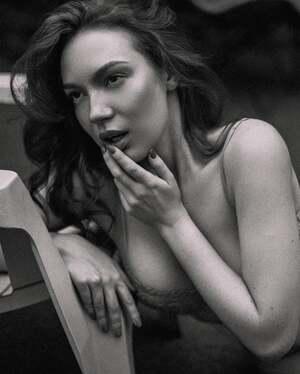 Anna Braveheart nude 6