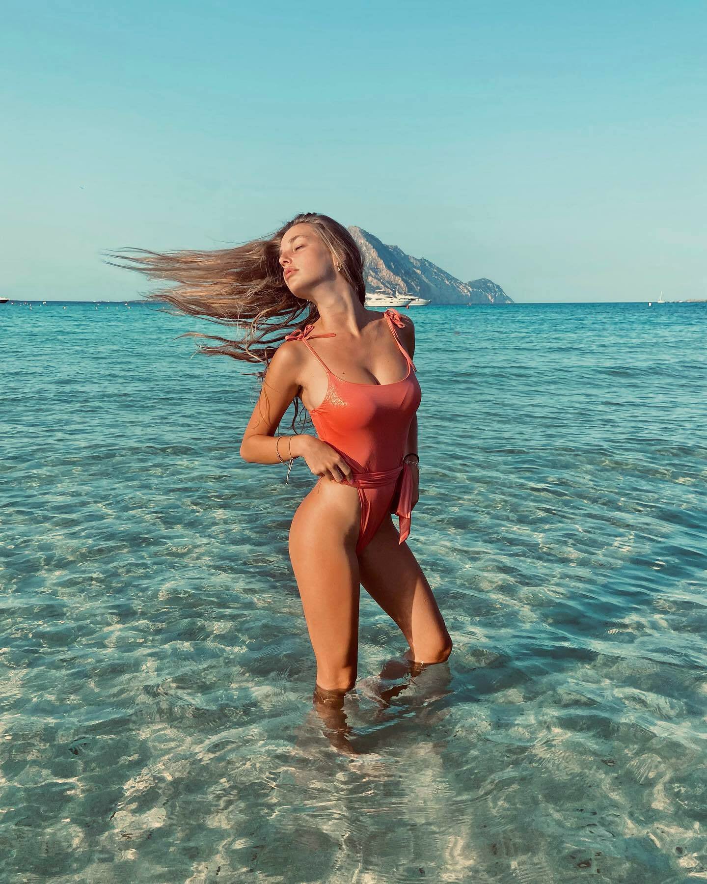 Anna De Marchi nude 11
