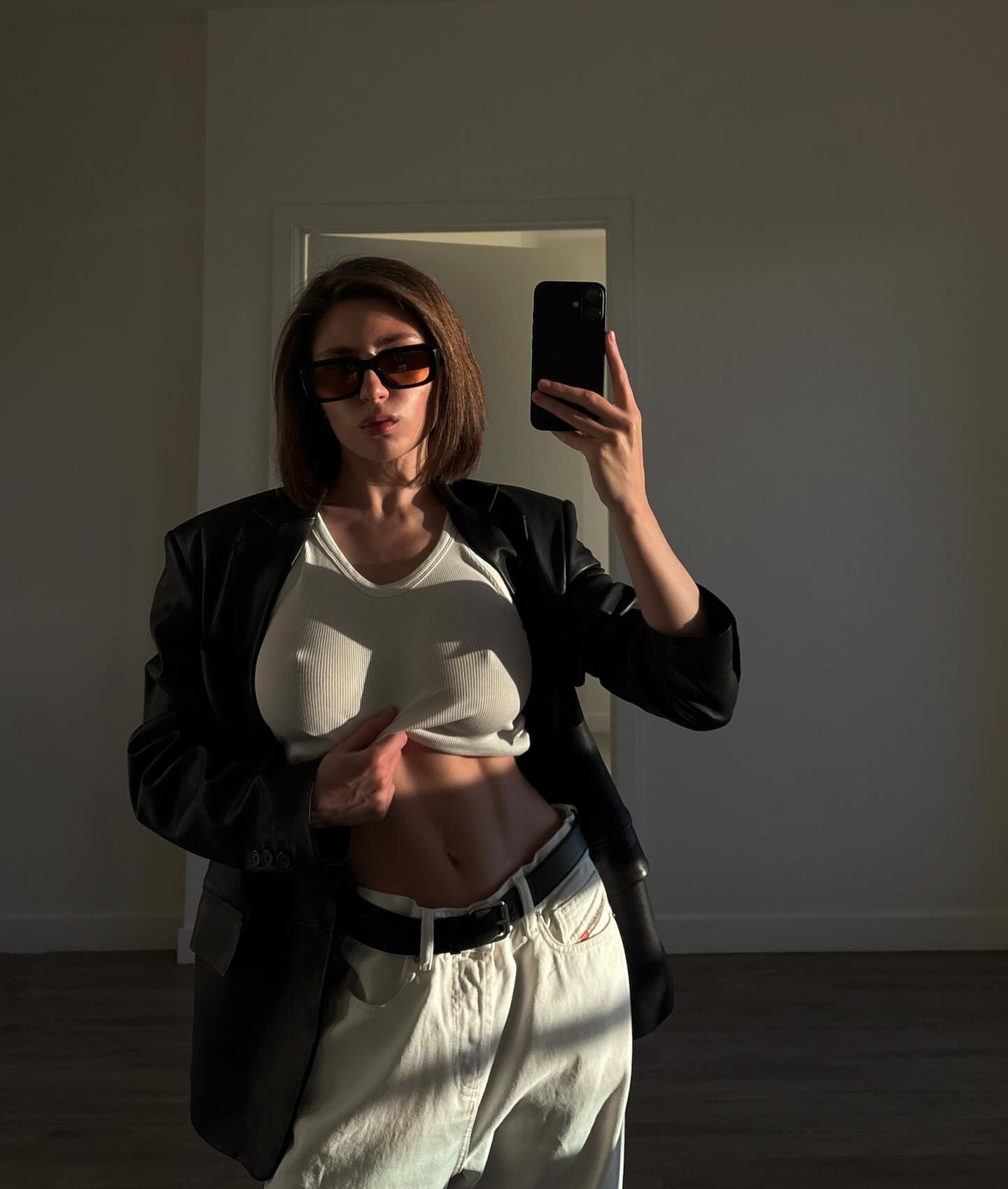 Anna Dubowick nude 2
