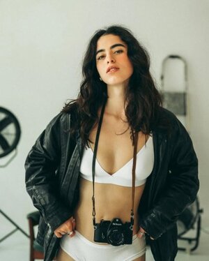 Anna Fuertes Guerra nude 12