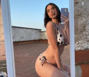 Anna Fuertes Guerra nude 9