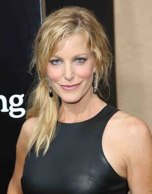 Anna Gunn nude 7