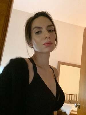 Anna Khachiyan nude 12