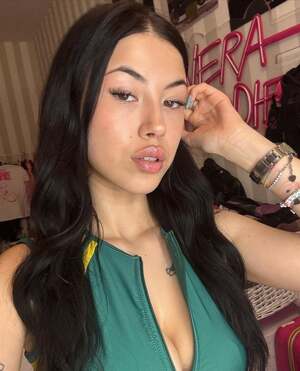 Anna Pepe nude 12