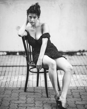 Anna Pittureri nude 12