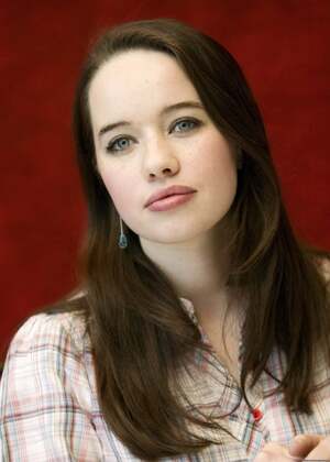 Anna Popplewell nude 8