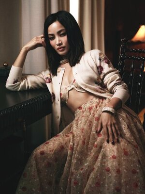 Anna Sawai nude 4