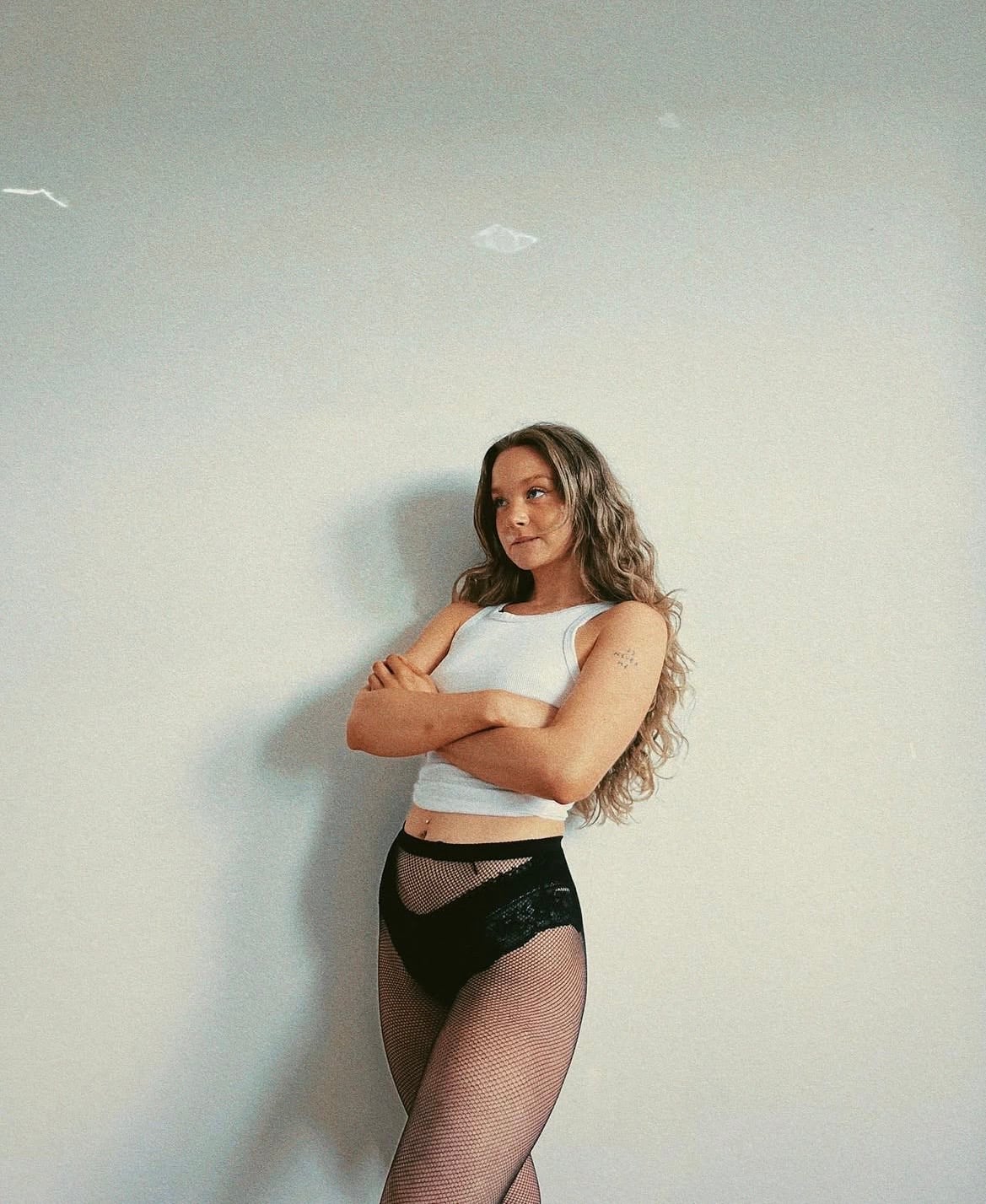 Anna Shields nude 11