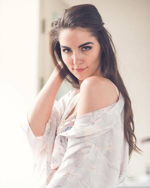 Anna Vanston nude 8