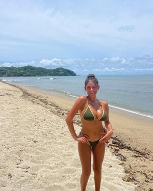 Annalise Schmilinsky nude 8
