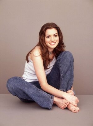 Anne Hathaway nude 12