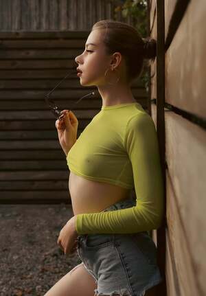 Annelitt nude 5