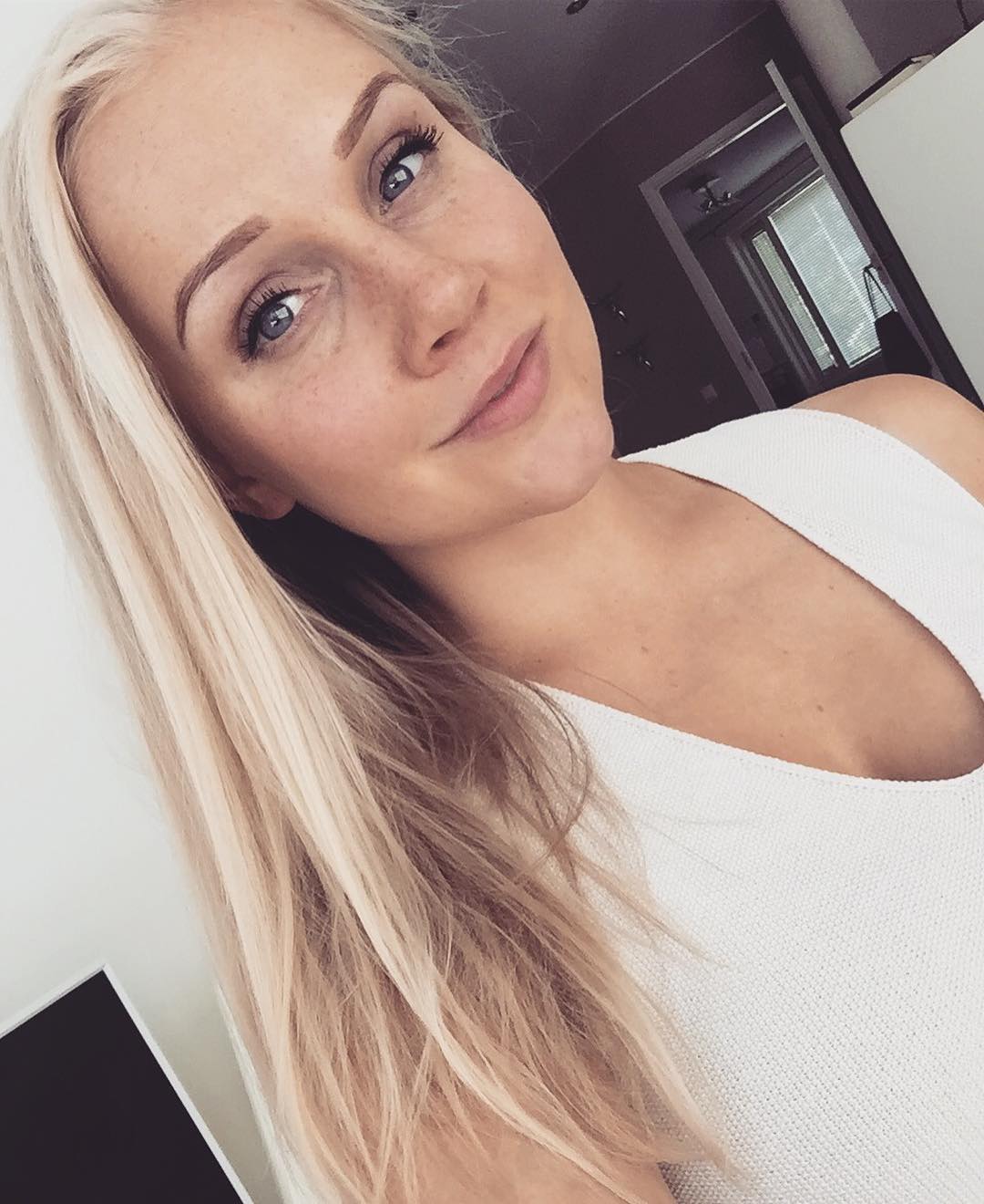 Anni Harjunen nude 4
