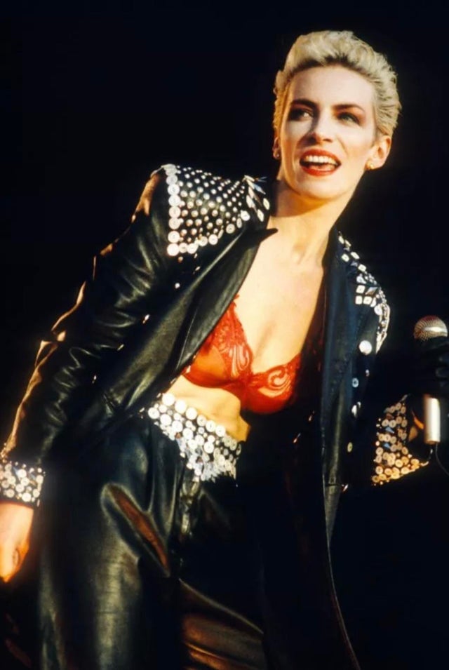 Annie Lennox nude 4