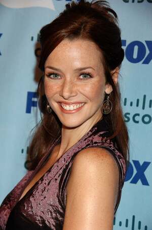 Annie Wersching nude 8