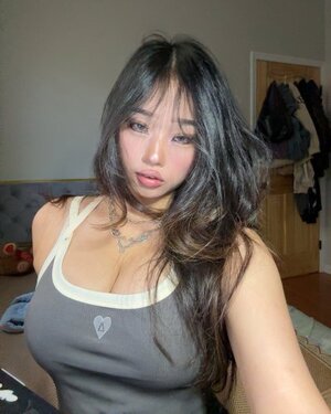Annie Zheng nude 5