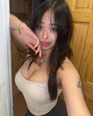 Annie Zheng nude 8