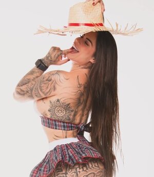 Anny Alves nude 12
