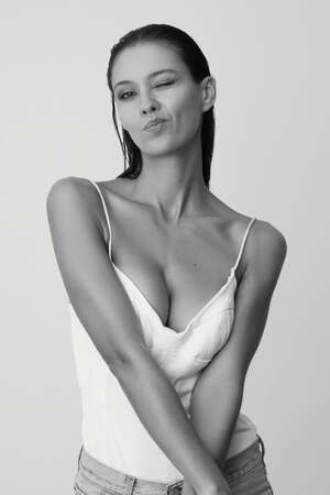 Anouchka Alsif nude 8