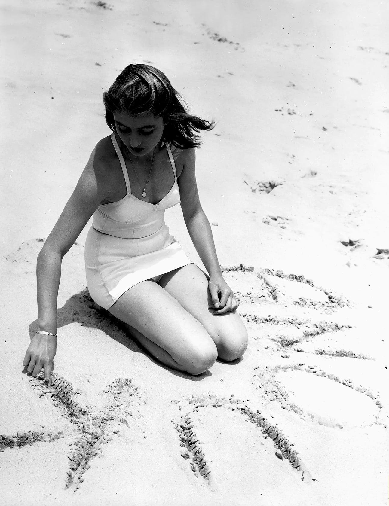 Anouk Aimee nude 6