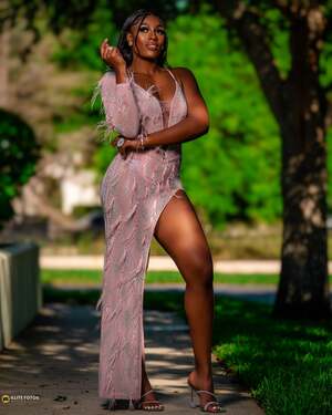 Anriel Howard nude 12