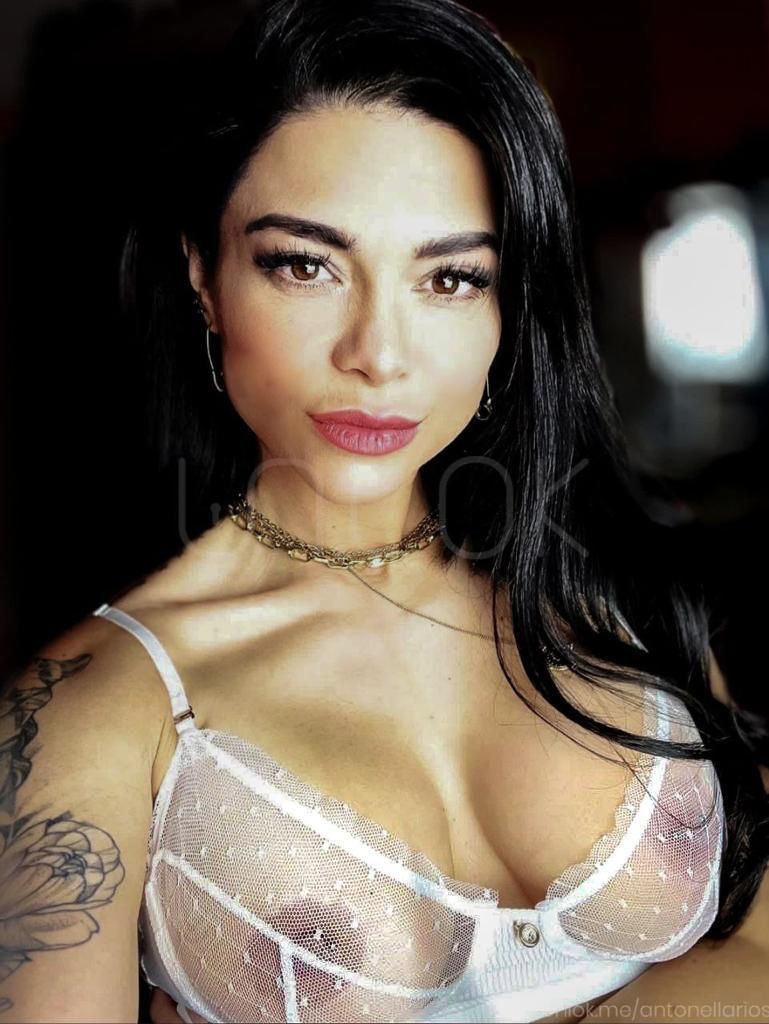 Antonella Rios nude 6