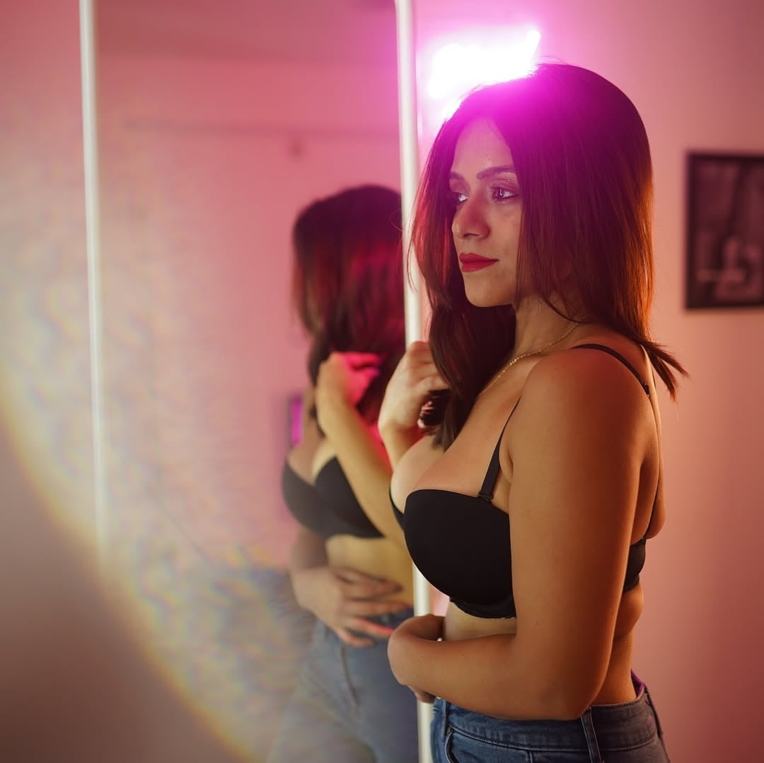 Anushka Joshi nude 10