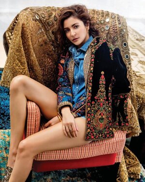 Anushka Sharma nude 4