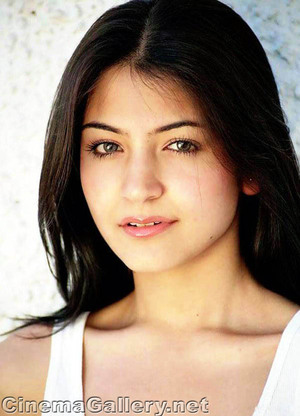 Anushka Sharma nude 9