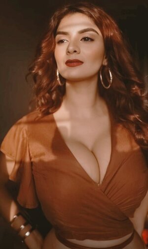 Anveshi Jain nude 9
