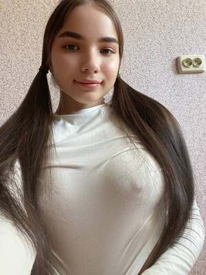 Anyuta Zaslavskaya nude 9