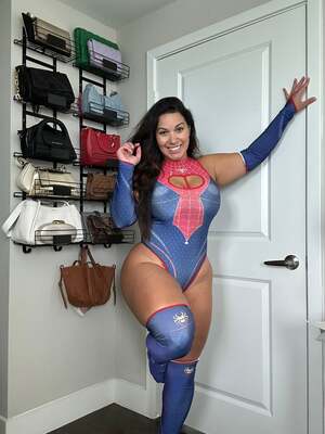 Arazay Diaz nude 4
