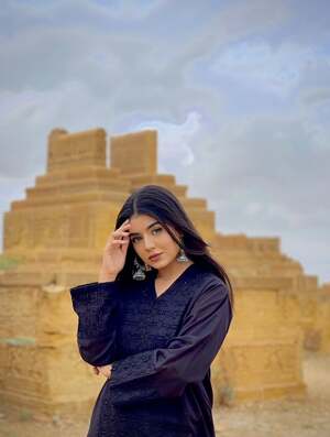 Areeka Haq nude 11