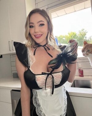Aria Six nude 11