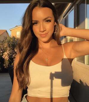 Ariana Barrett nude 8