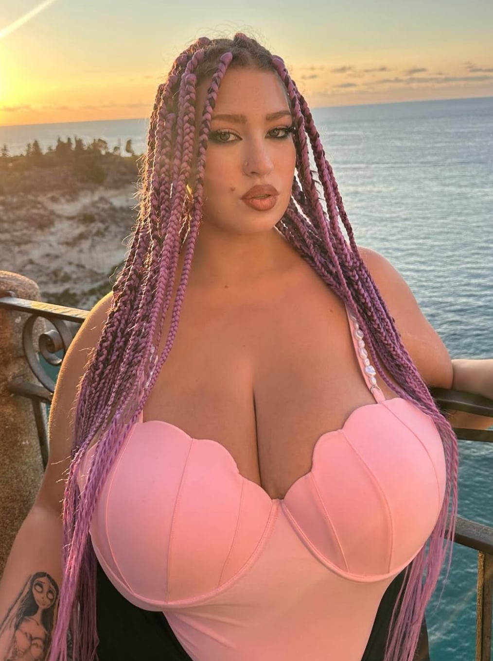 Ariel 27 nude 4