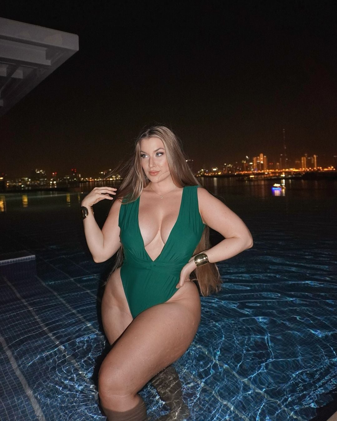 Ariella Eder nude 8